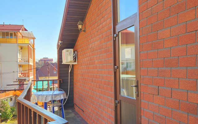 Sem'ya Guest House