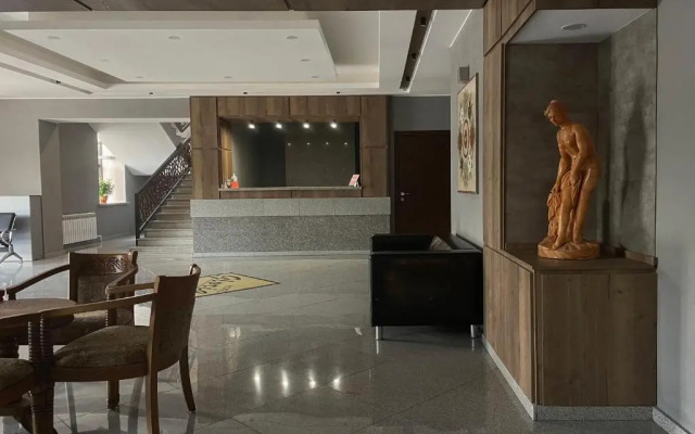 Gloria Deluxe Hotel