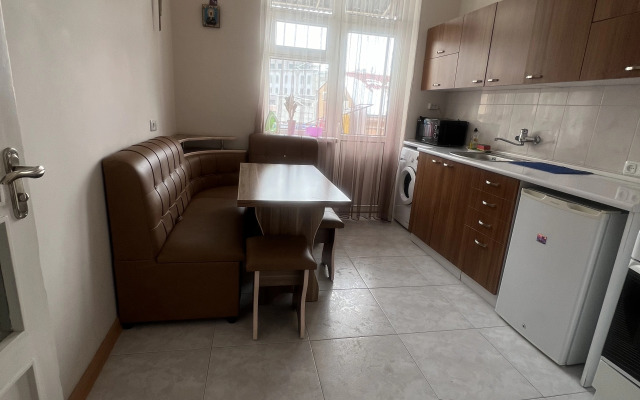 Apartment In North Avenu Apartments
