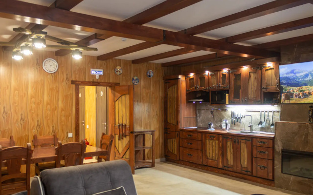 Шале Горностай Кедровое