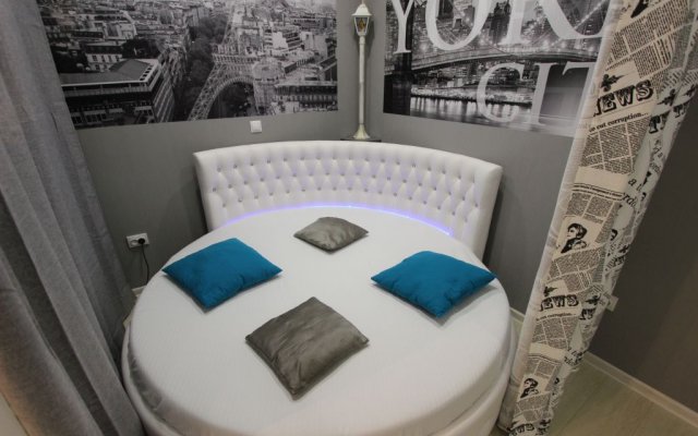 Aviatorov 38 Apartments