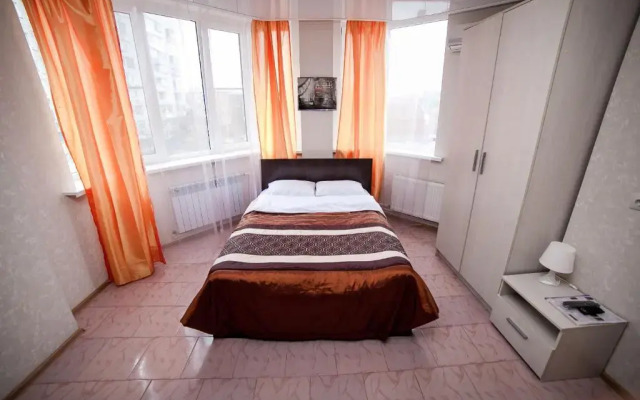 Rentier-Centre-ZhD Station on Karasunskaya 184 Apartments 2