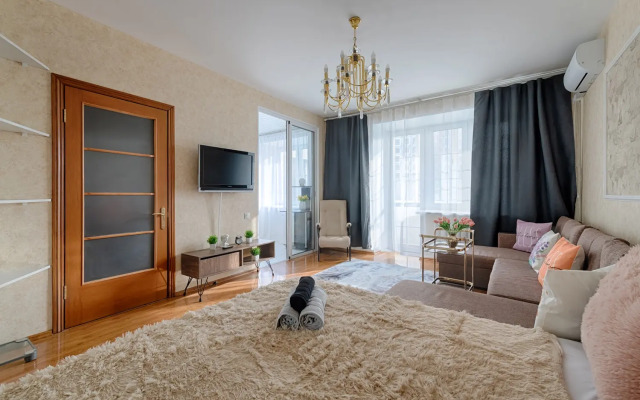 Ulitsa Bryanskaya Na Kievskoy Apartments