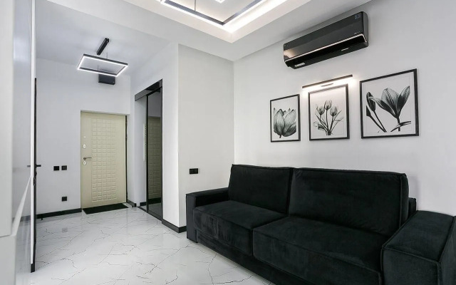 Na Ulitse Drazhinskogo 48 Flat