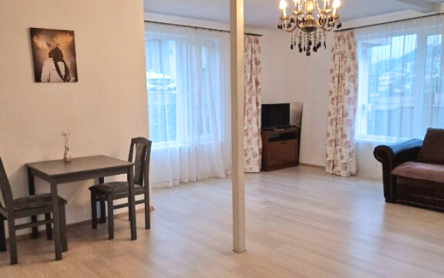 Na Startovoy Apartments