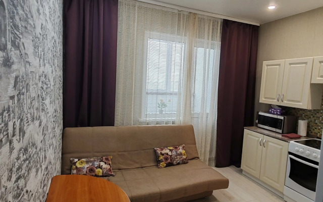 Na Aleksandra Usoltseva 26 Flat