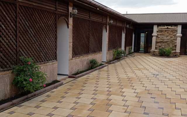 Gostevoy Dom Grand Hotel Guest House