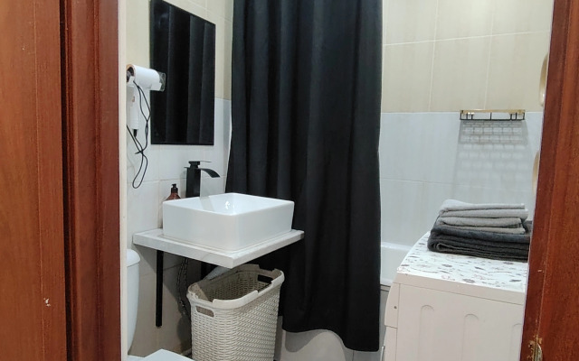 Yermak Neftyaniki Flat