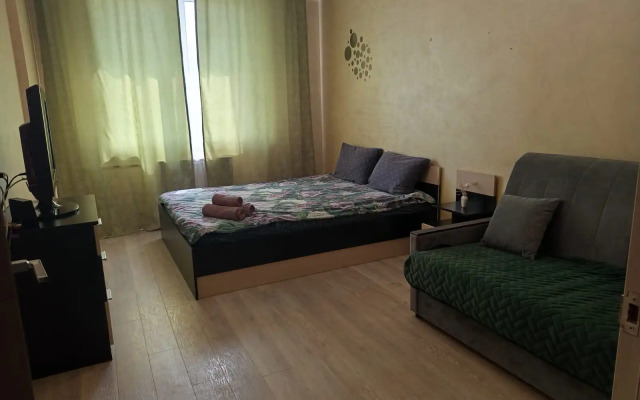 Uyutnaya 1-kom kvartira s balkonom v novom Zhk  Flat