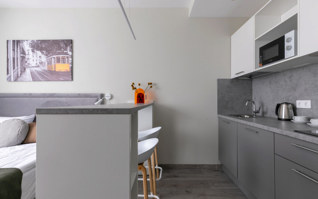 13 Apartment