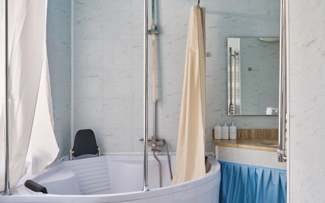 Апартаменты 4 Комнатная в Доме Ахматовой Третьяковская Галерея