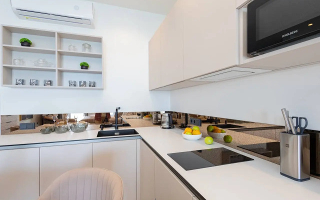 S Vidom Na More Promenade Apartment