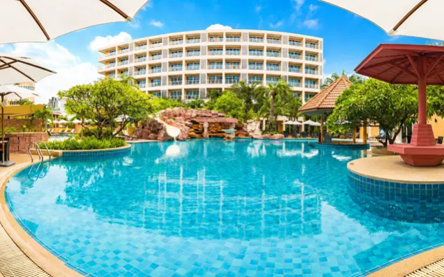 Nova Platinum Hotel - Image 7