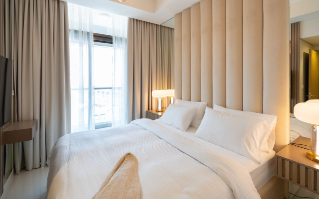 Apartment Keyrock Living: Exclusive Luxury at Aykon Tower