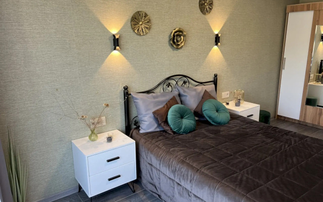 Частный дом 453 - Таунхаус с Бассейном и Баней в Голубой Бухте