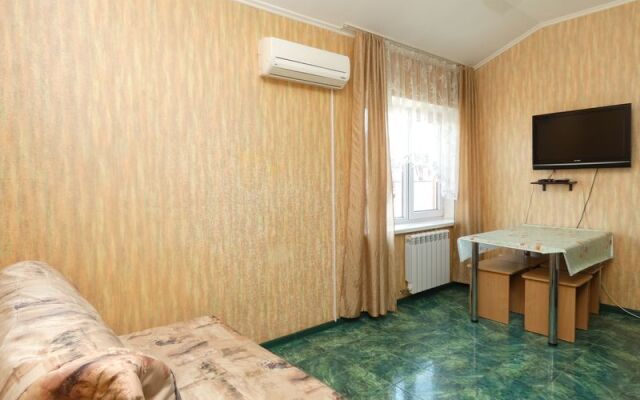 Na Yug U Chyornogo Morya Guest House