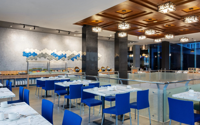 Отель Aston Inn Cilacap