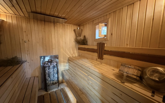 Отель Лукино