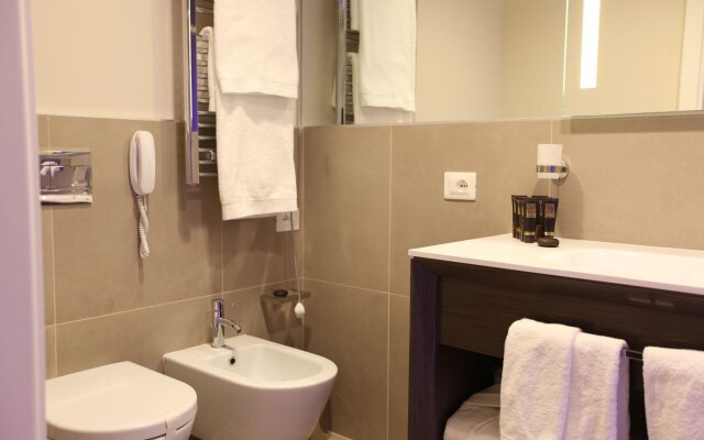 Doubletree By Hilton Hotel Yerevan City Centre