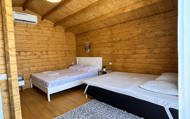 U Khanumy Guest House