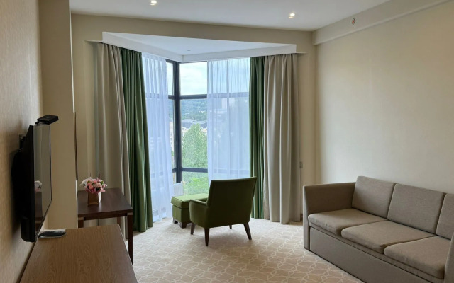 ZhK Green Park Apartments 1