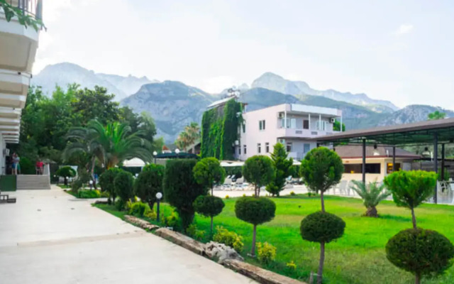 Tal Beach Hotel