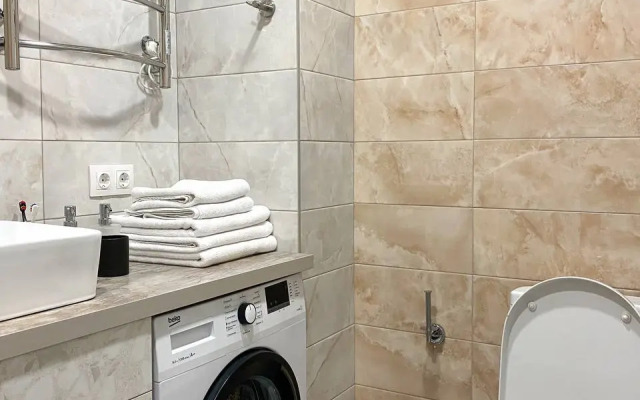 Апартаменты с двумя кроватями, балконом и ванной, 16 этаж