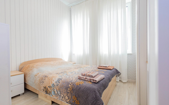 Апартаменты новые и комфортные возле красивого озера