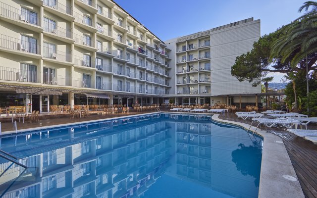 Отель Gran Hotel Don Juan Resort
