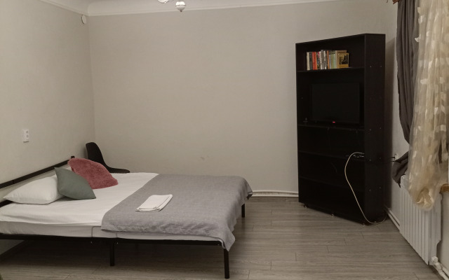 V tsentre s vidom na voskhod Flat