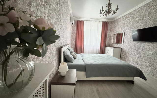 2-Komnatny Lyuks V Tsentre Pyatigorska Flat