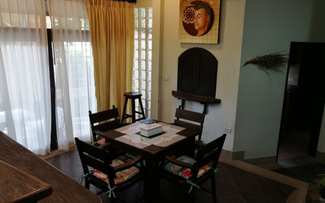 Polina Park Mini Hotel