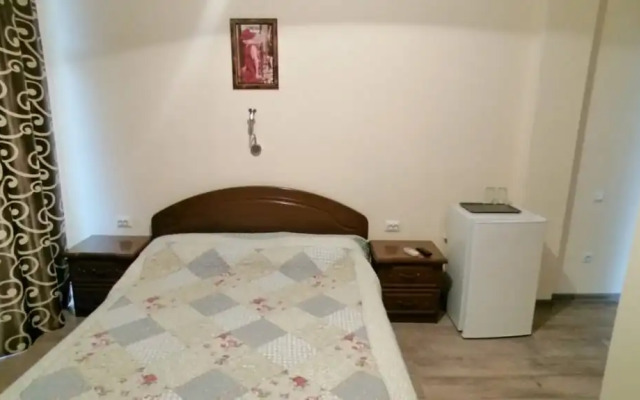 Mistral Vardane Guest house