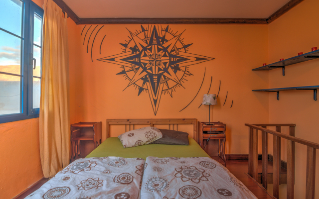 Red Star Surf & Yoga Camp Guest House