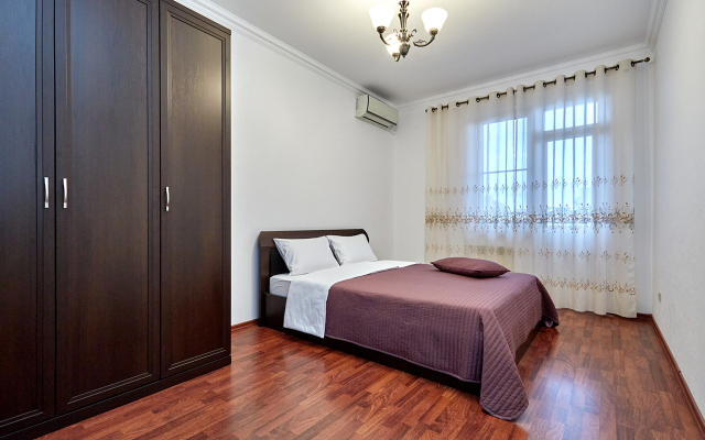 Dvukhkomnatnaya Turisticheskaya 6 Flat