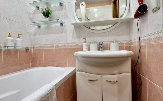 Khudozhestvennaya v tsentre Minska Flat