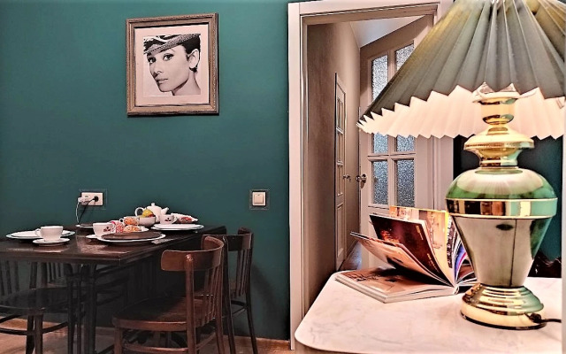 Квартира 4-комнатная в сердце Санкт-Петербурга