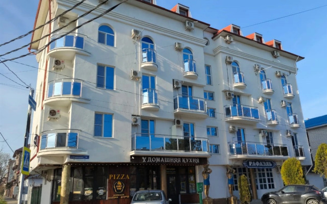 Rafael Hotel
