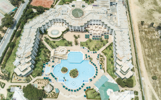 Курортный отель One Resort El Mansour