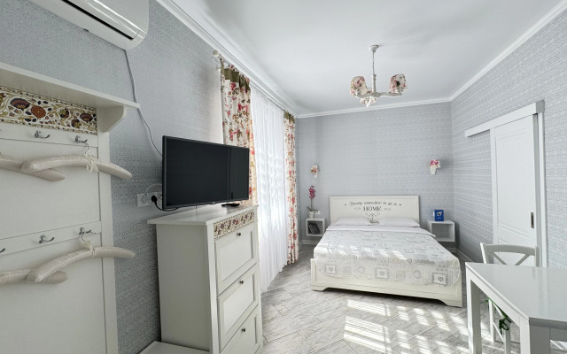 Lebediny Guest House
