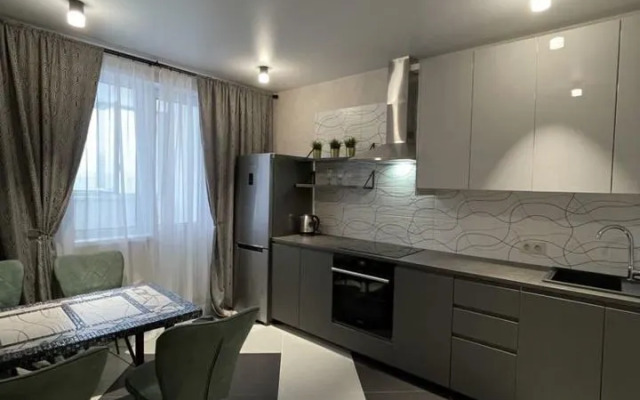 Квартира на Героев 18