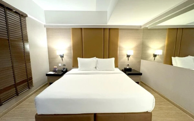 Ramada by Wyndham Bangkok Sukhumvit 11