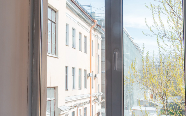 Апартаменты ApartH стандарт c окном во двор