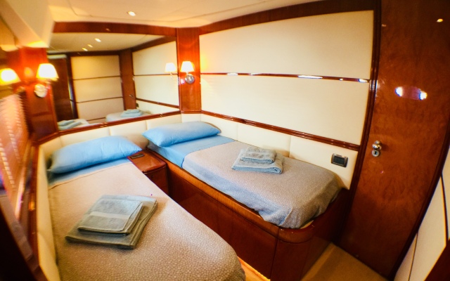Sanremo Luxury Boat & Breakfast Mini-Hotel