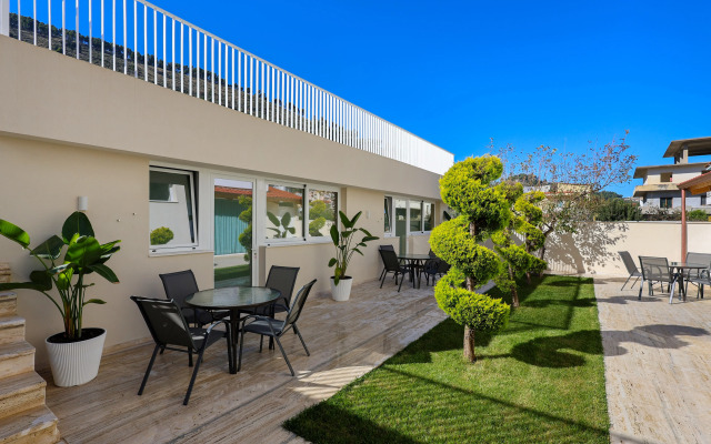 Luxury Mimani 2 Apartments