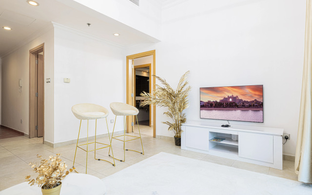 Luxury and Spacious Full Marina View Flat