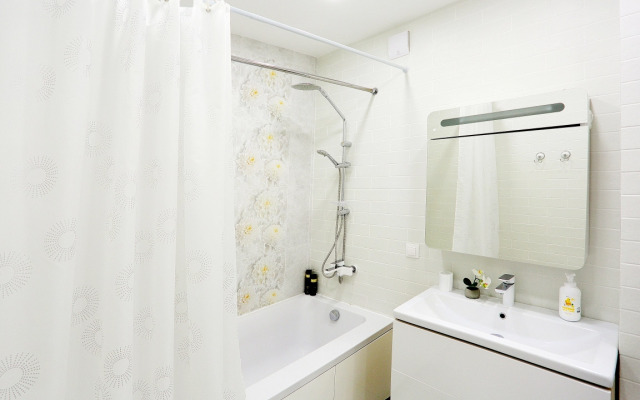 Квартира 25 Этажей Большая Двухкомнатная (70кв.м.) в доме бизнес класса