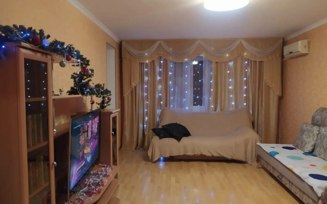 Квартира уютная трехкомнатная  на Демократической 35