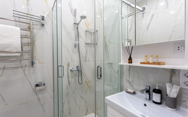 S Balkonom Vozle Morya Alleya 254 Flat