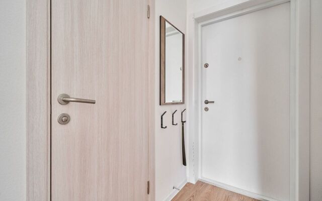 Na Novoserednevskom Prospekte 17/1 Apartments